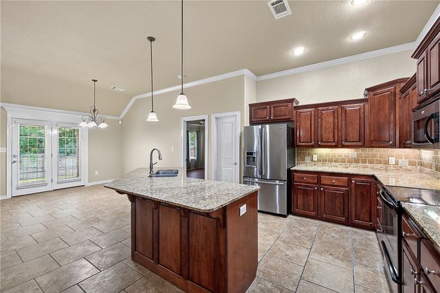 2555 N Trafalger Drive, Fayetteville, AR 72704