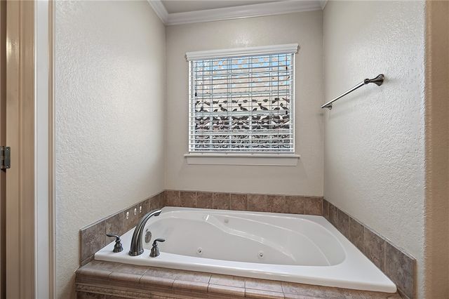 2555 N Trafalger Drive, Fayetteville, AR 72704