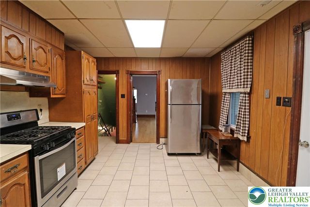 205 Madison Avenue, Nazareth Boro, PA 18064
