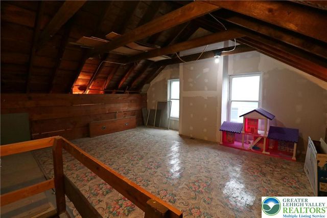 205 Madison Avenue, Nazareth Boro, PA 18064