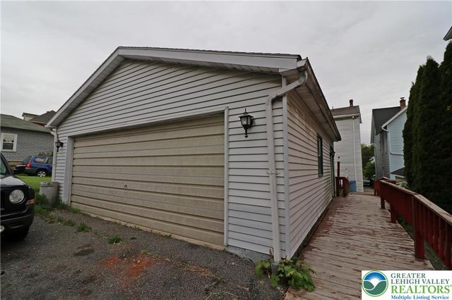 205 Madison Avenue, Nazareth Boro, PA 18064