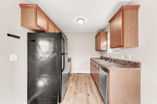 912 Wesley Avenue, Nixa, MO 65714