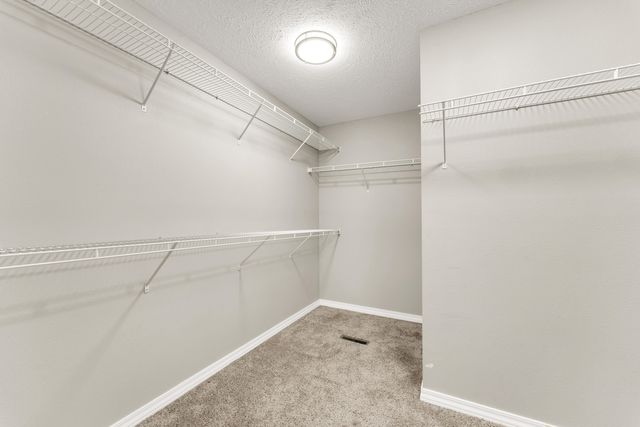 912 Wesley Avenue, Nixa, MO 65714