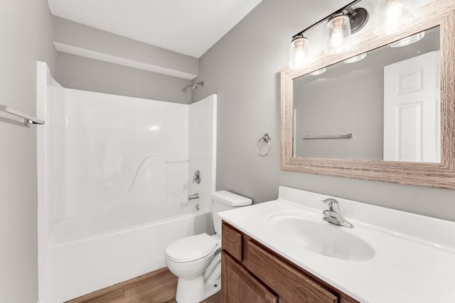 912 Wesley Avenue, Nixa, MO 65714