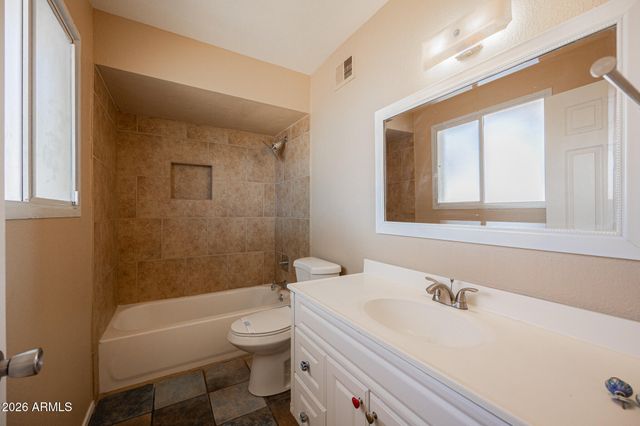 2812 S COTTONWOOD Drive, Tempe, AZ 85282