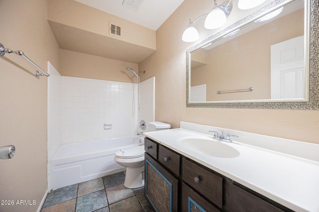 2812 S COTTONWOOD Drive, Tempe, AZ 85282