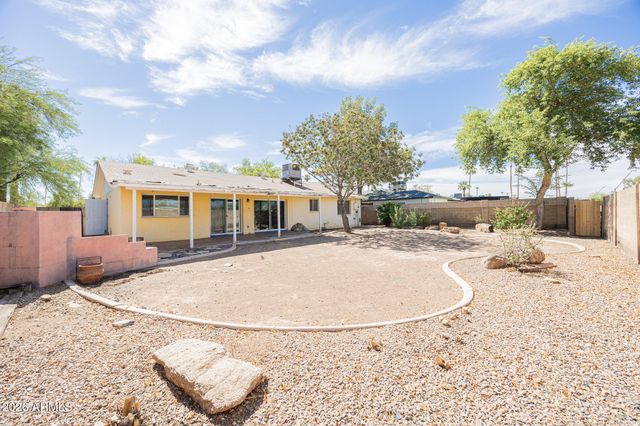 2812 S COTTONWOOD Drive, Tempe, AZ 85282