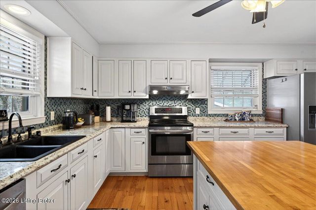 93 Beechwood Ave, Shelbyville, KY 40065