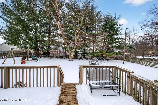 93 Beechwood Ave, Shelbyville, KY 40065