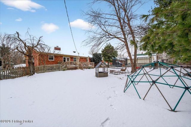 93 Beechwood Ave, Shelbyville, KY 40065