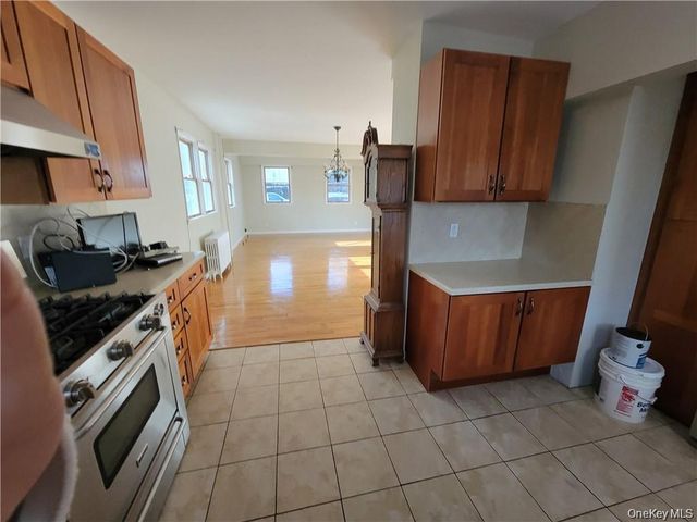 130 Locust Avenue 1, New Rochelle, NY 10805