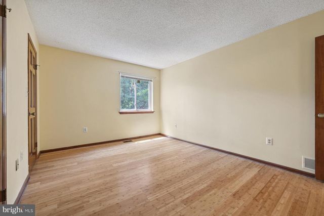 153 THOREAU DR, Plainsboro, NJ 08536