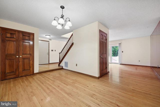 153 THOREAU DR, Plainsboro, NJ 08536