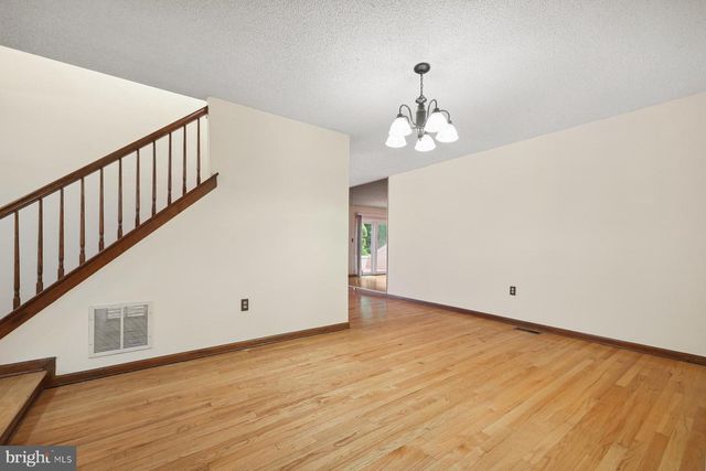 153 THOREAU DR, Plainsboro, NJ 08536