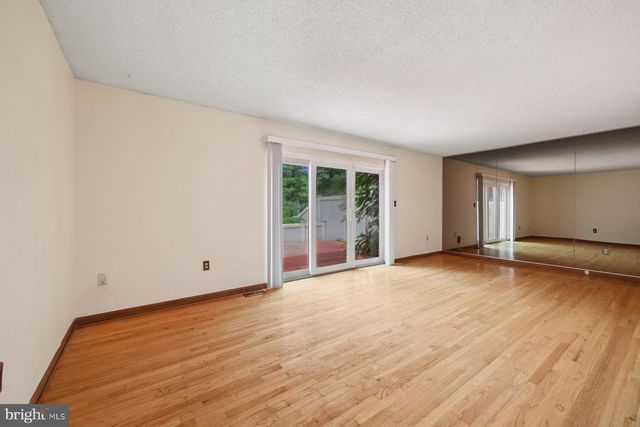 153 THOREAU DR, Plainsboro, NJ 08536