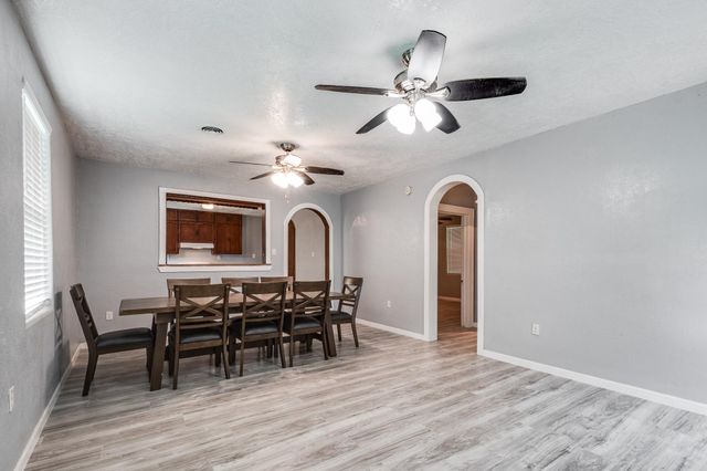 3201 Iowa Street, Baytown, TX 77520