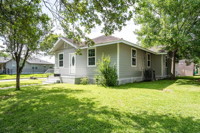 3201 Iowa Street, Baytown, TX 77520