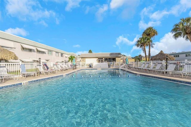 5357 81ST STREET N 12, St Petersburg, FL 33709
