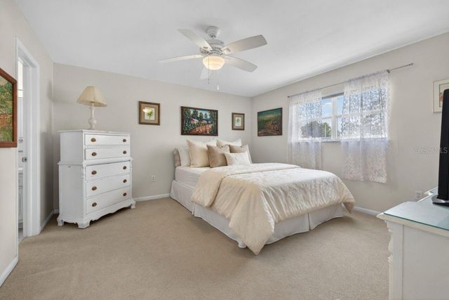 5357 81ST STREET N 12, St Petersburg, FL 33709