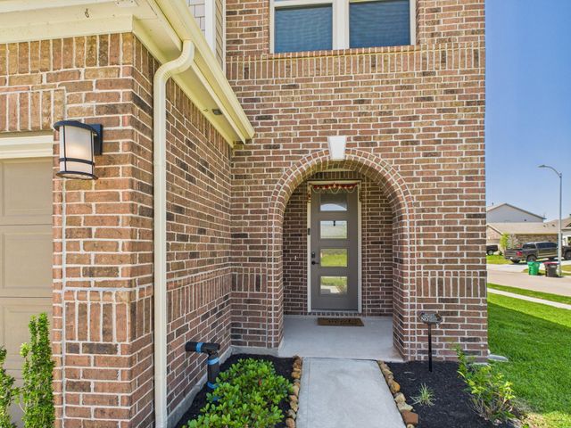 15643 Fellswood Drive, Houston, TX 77044