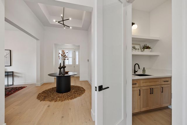 1510 Mission Ave, Carmichael, CA 95608