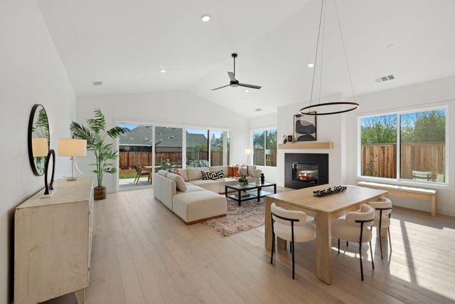 1510 Mission Ave, Carmichael, CA 95608