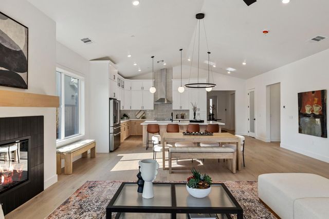 1510 Mission Ave, Carmichael, CA 95608