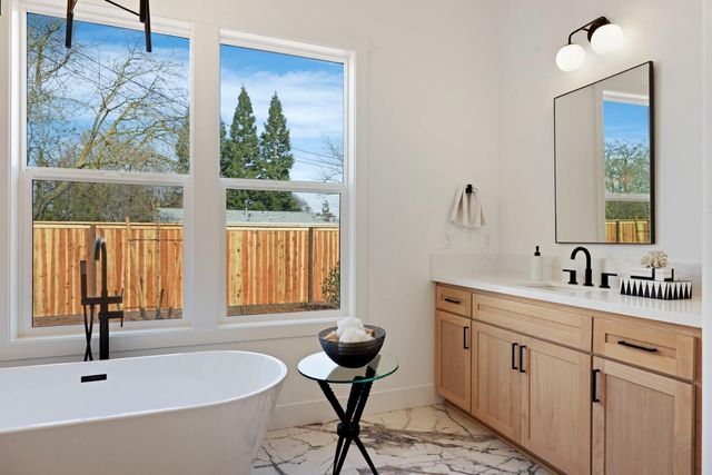 1510 Mission Ave, Carmichael, CA 95608