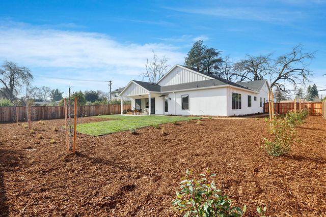 1510 Mission Ave, Carmichael, CA 95608