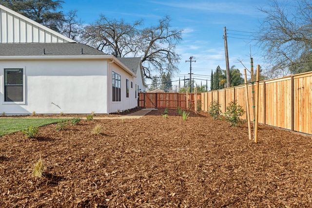 1510 Mission Ave, Carmichael, CA 95608