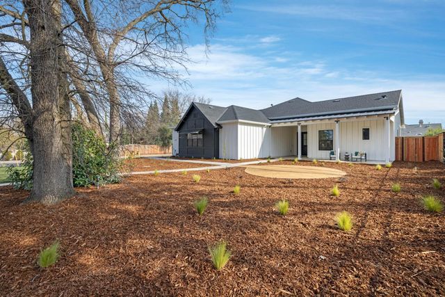 1510 Mission Ave, Carmichael, CA 95608