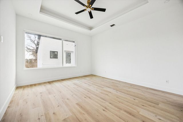 1034 W 17th Street A, Houston, TX 77008