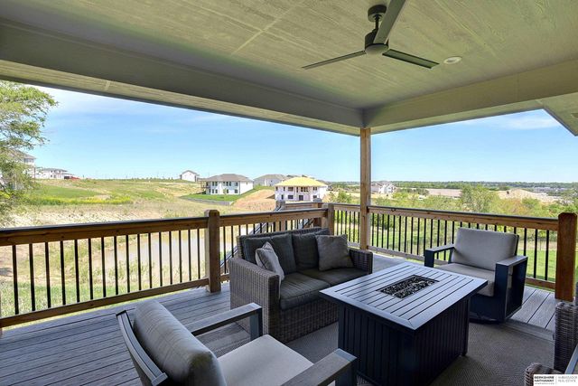 10114 Laramie Street, Papillion, NE 68046