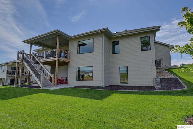 10114 Laramie Street, Papillion, NE 68046