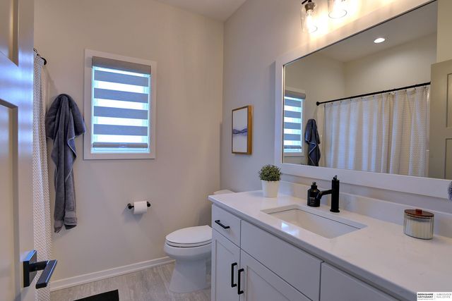 10114 Laramie Street, Papillion, NE 68046