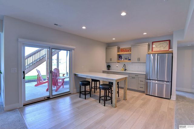10114 Laramie Street, Papillion, NE 68046