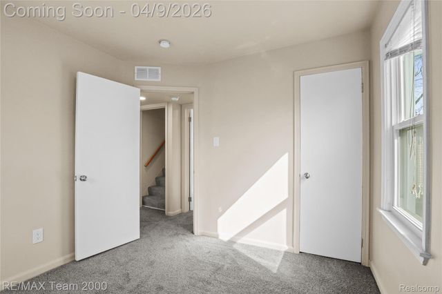 7014 Kinmore Street, Dearborn Heights, MI 48127