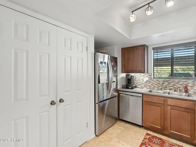 709 S POWER Road 108, Mesa, AZ 85206