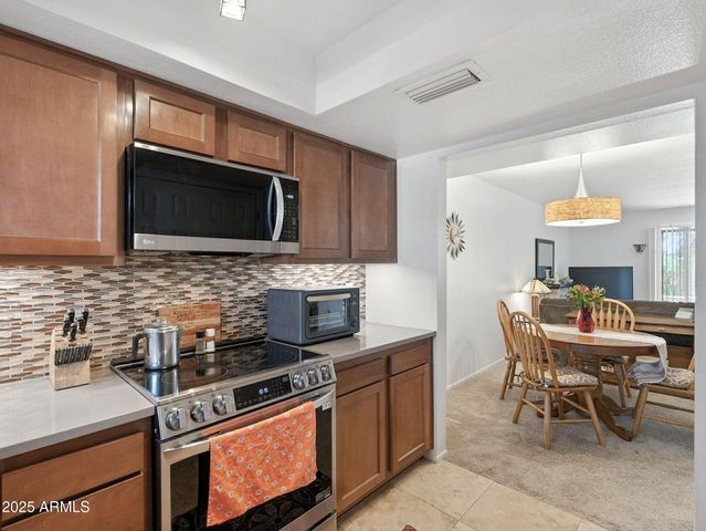 709 S POWER Road 108, Mesa, AZ 85206