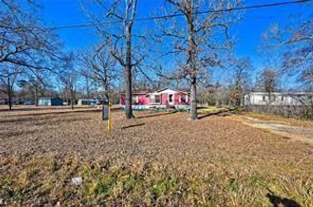 212 Chris Brent Drive, Livingston, TX 77351