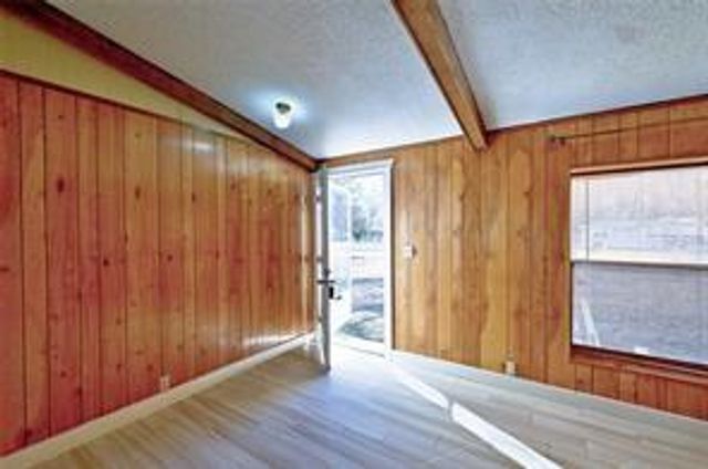 212 Chris Brent Drive, Livingston, TX 77351