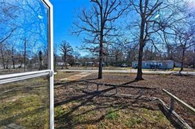 212 Chris Brent Drive, Livingston, TX 77351