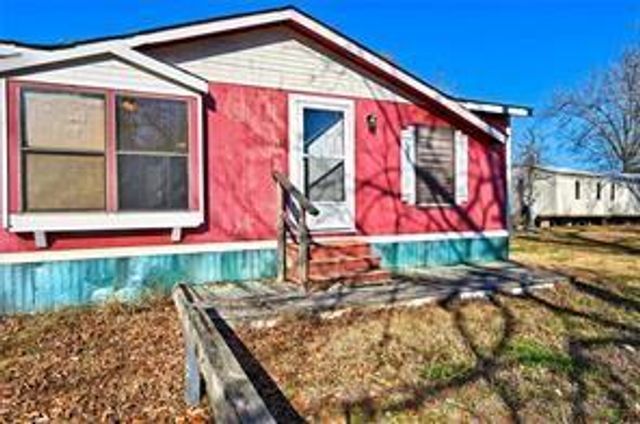 212 Chris Brent Drive, Livingston, TX 77351