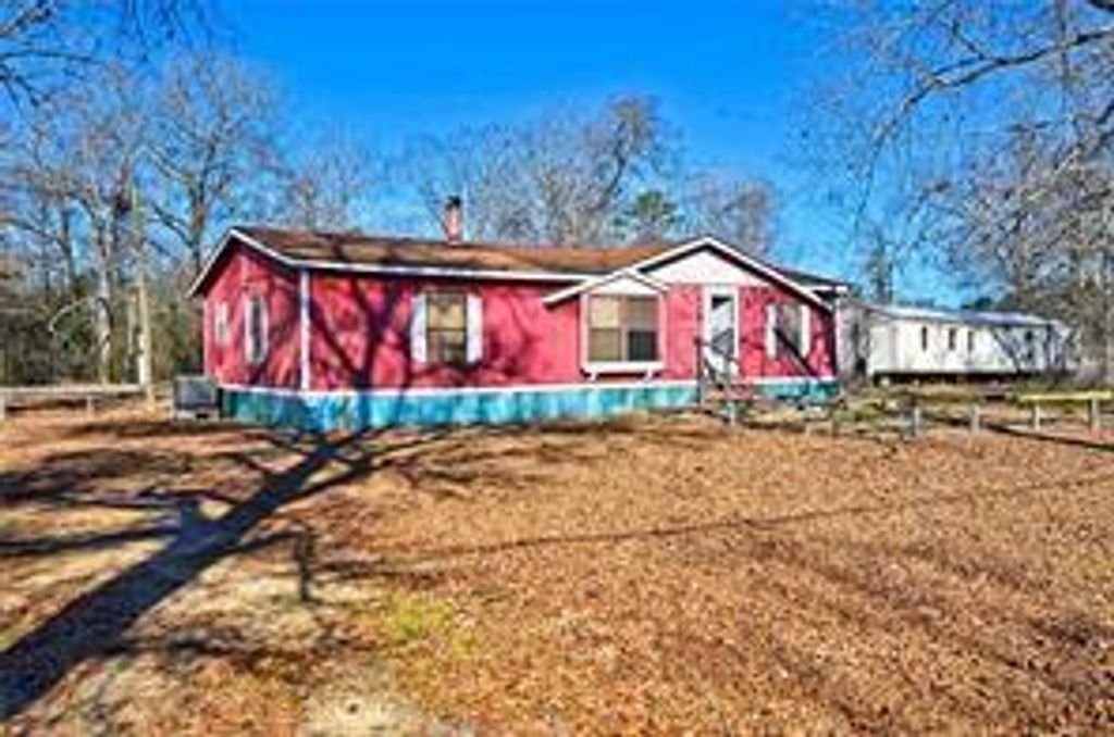 212 Chris Brent Drive, Livingston, TX 77351