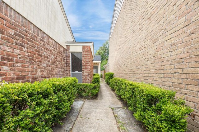 12124 Burdine Street, Houston, TX 77035