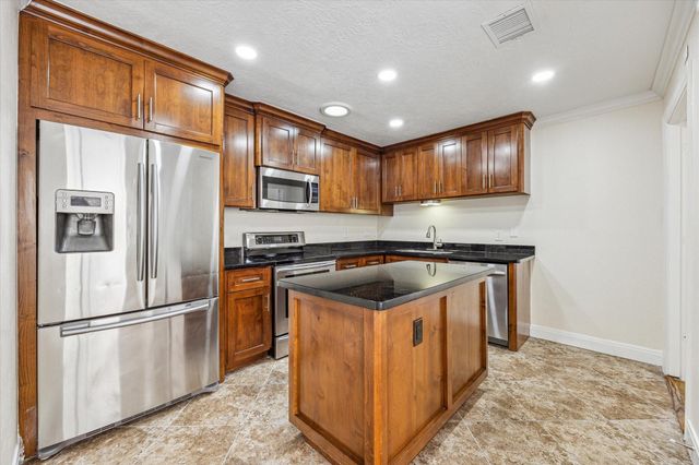 12124 Burdine Street, Houston, TX 77035