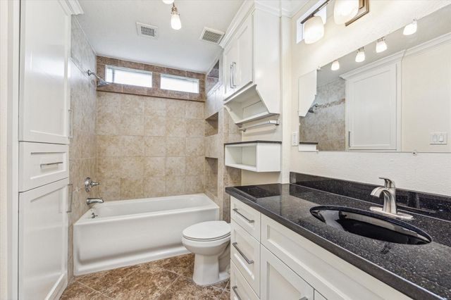 12124 Burdine Street, Houston, TX 77035