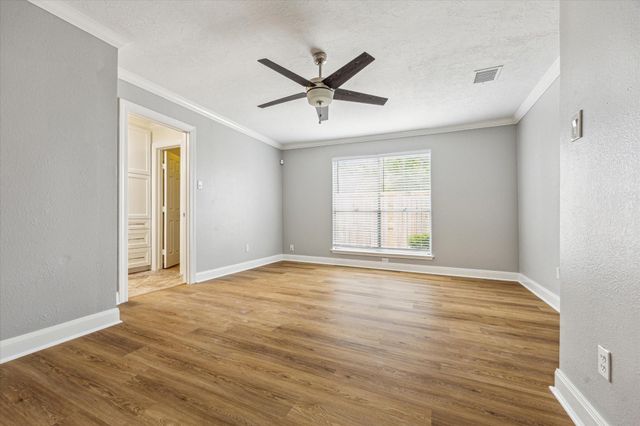 12124 Burdine Street, Houston, TX 77035