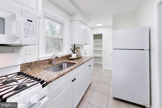 6214 ATWOOD ST, District Heights, MD 20747