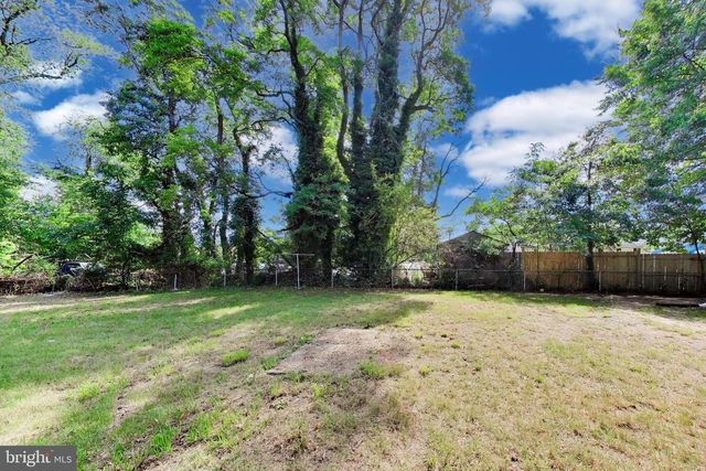 6214 ATWOOD ST, District Heights, MD 20747